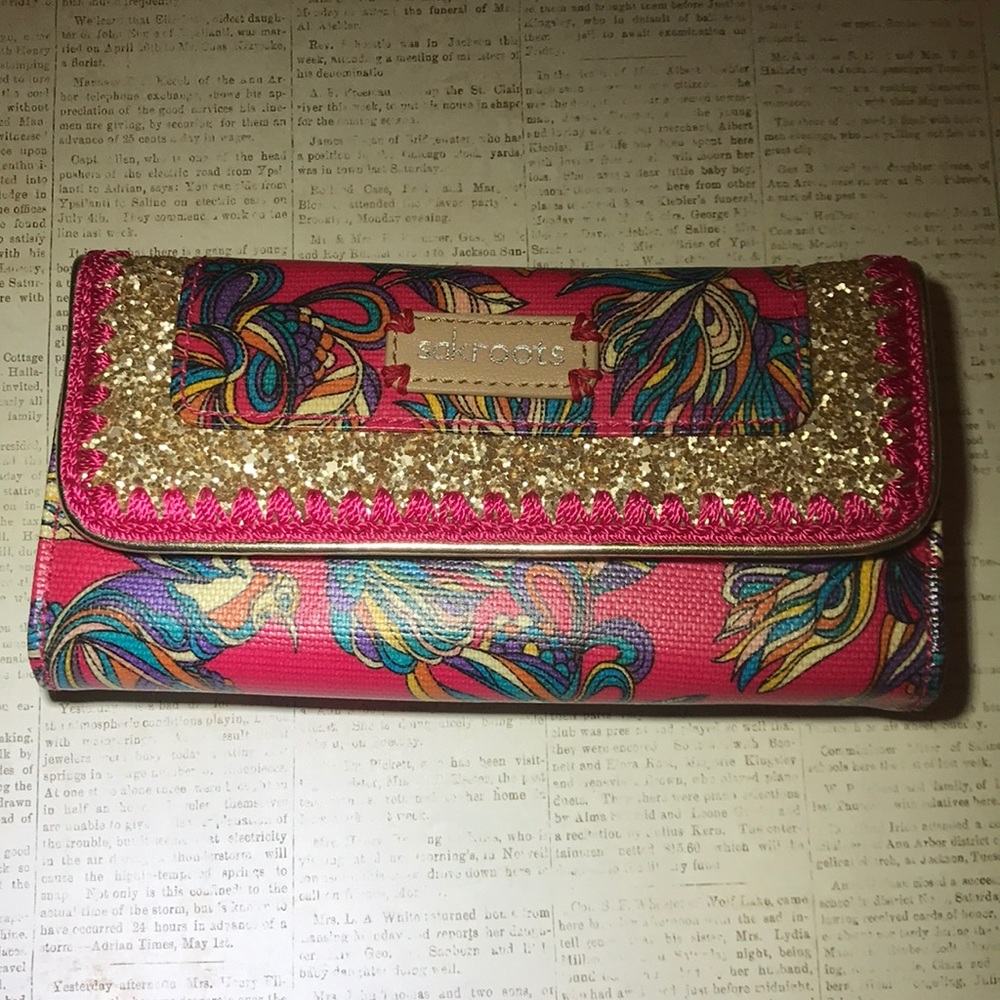 Sakroots Adorable pink wallet with birds